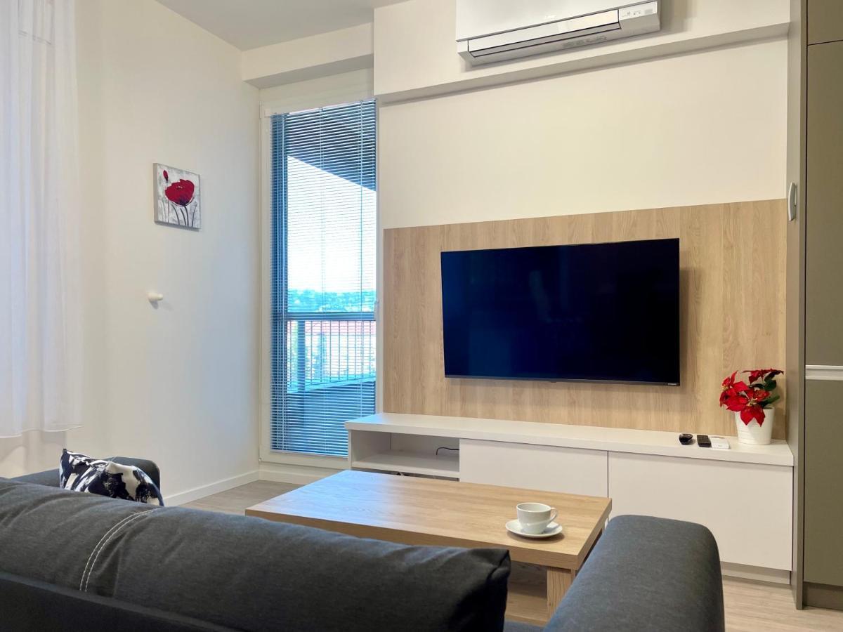 Great Apartment Братислава Екстериор снимка