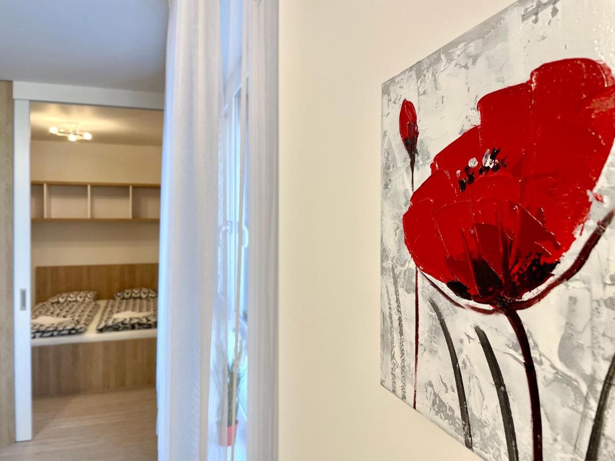 Great Apartment Братислава Екстериор снимка
